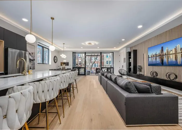 Ultra Modern Luxury - New Construction 4 Bedrooms * Chicago