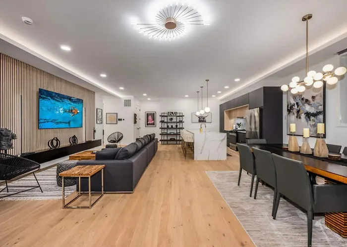 Holiday home Ultra Modern Luxury - New Construction 4 Bedrooms Chicago