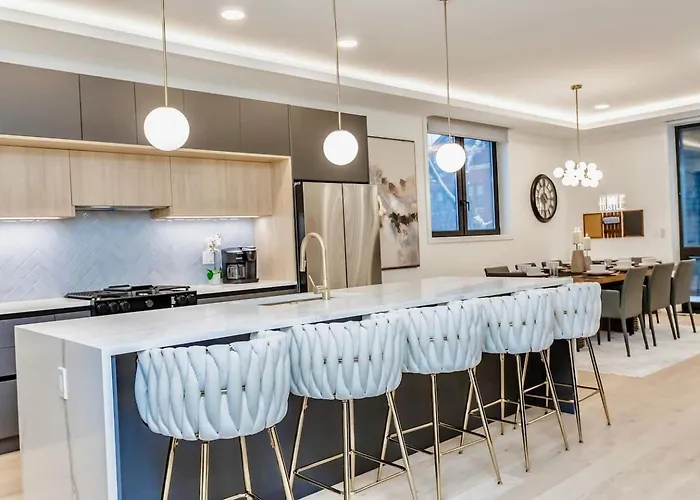 Holiday home Ultra Modern Luxury - New Construction 4 Bedrooms Chicago