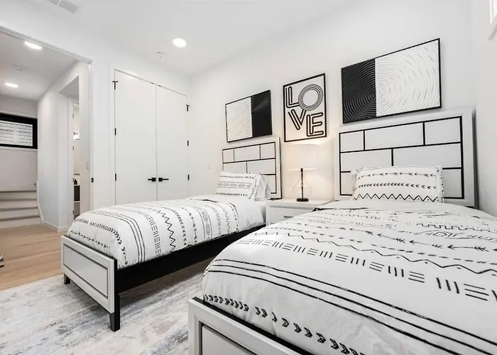 Holiday home Ultra Modern Luxury - New Construction 4 Bedrooms